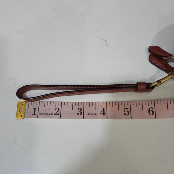 Coach Prairie Signature Sadie Bag Wristlet Double Zip Closure Gold Tone Hardware - Picture 15 of 15